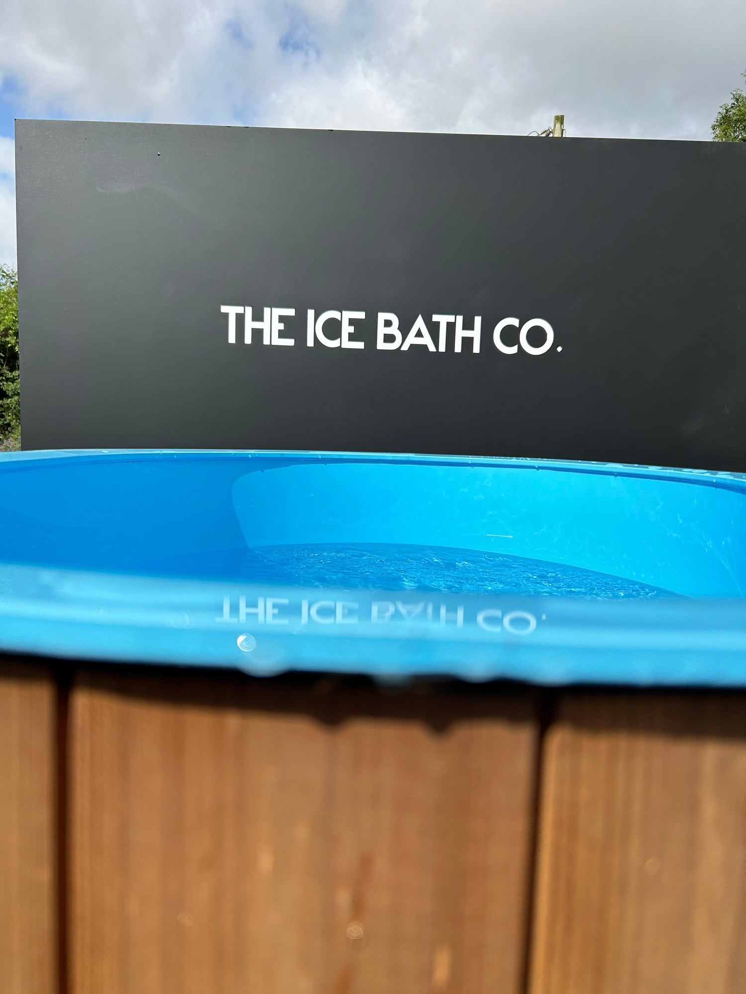 Ice Bath Temperature: What’s Optimal for Recovery? (Science Explained)